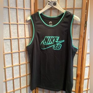 Nike SB Varsity Dri-Fit Embroidered Graphic Logo Tank Top Men's Size Medium